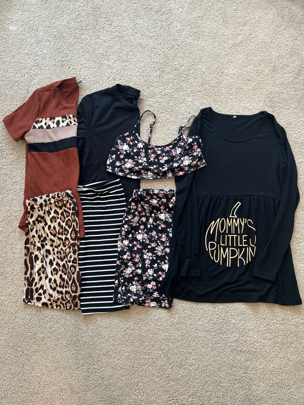 SHEIN Maternity Matching Sets Bundle Size Medium